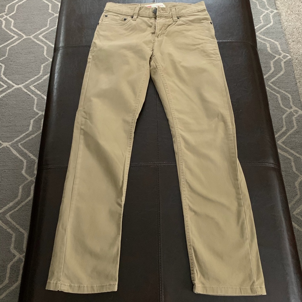 Levi’s khaki pants